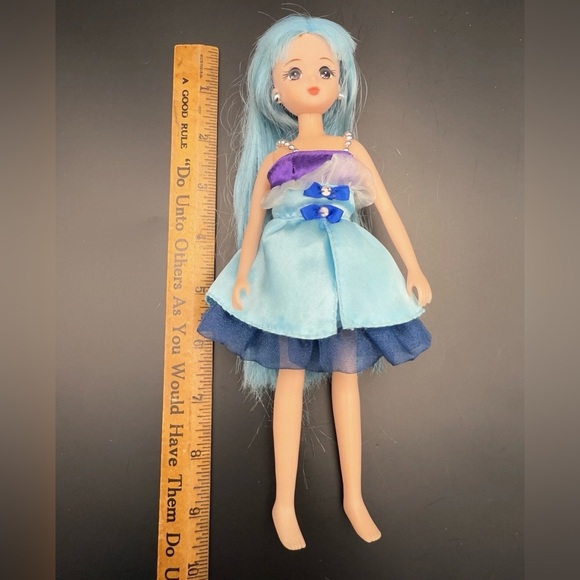 Licca Chan Doll Kirachien Sakura Doll From Japan - Blue Hair And Dress - Picture 3 of 8